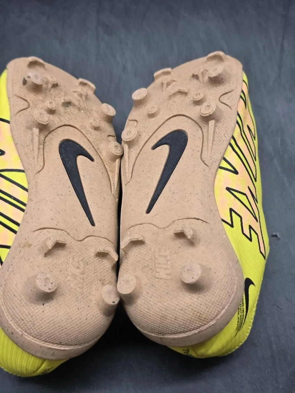 Nike Shoes Kids Size 9.5C Yellow Mercurial Soccer Cleats DJ5964-780 Stains